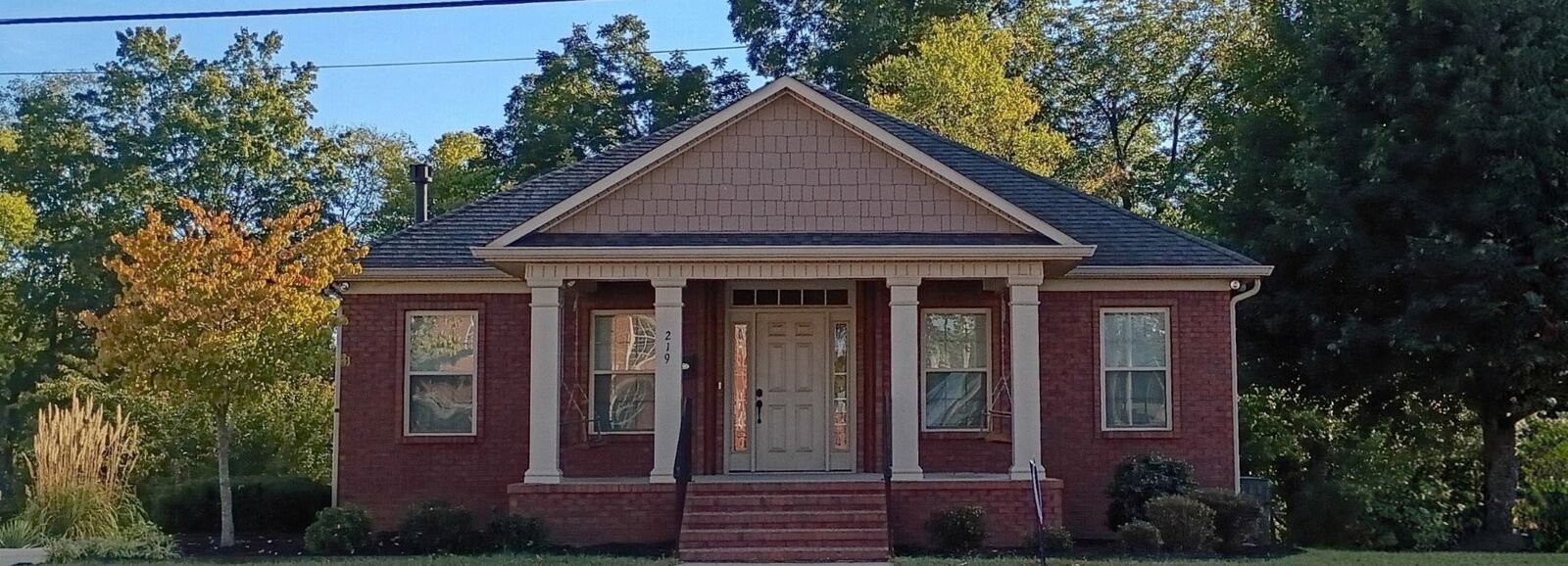Property Photo:  219 Waterloo St  TN 38464 