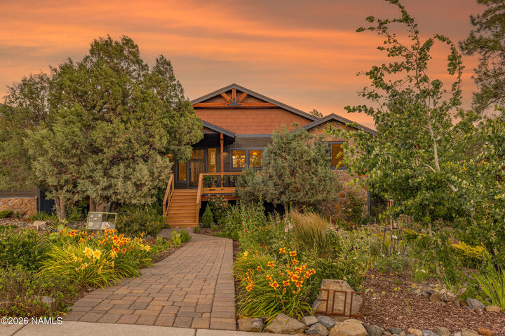 Property Photo: 300 Fairway Drive AZ 86046