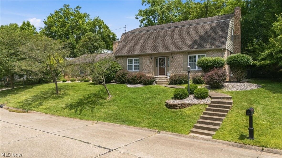 Property Photo: 27 Ashwood Place WV 26105