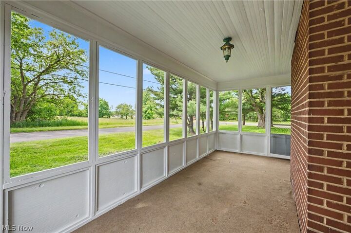 Property Photo: 1808 W Comet Road OH 44614