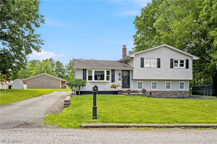 Property Photo: 273 Blueberry Drive OH 44408