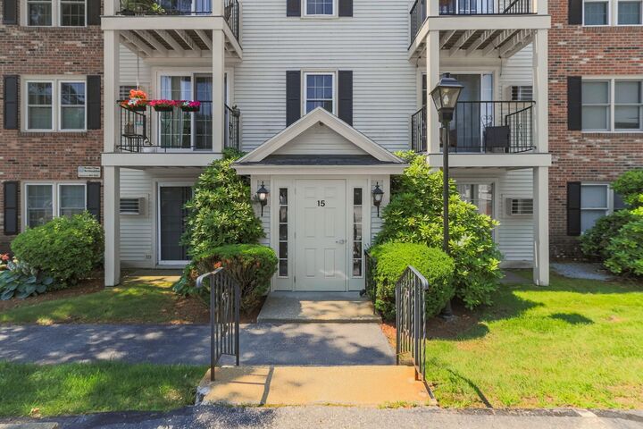 Property Photo:  15 Northbrook Drive  NH 03102 