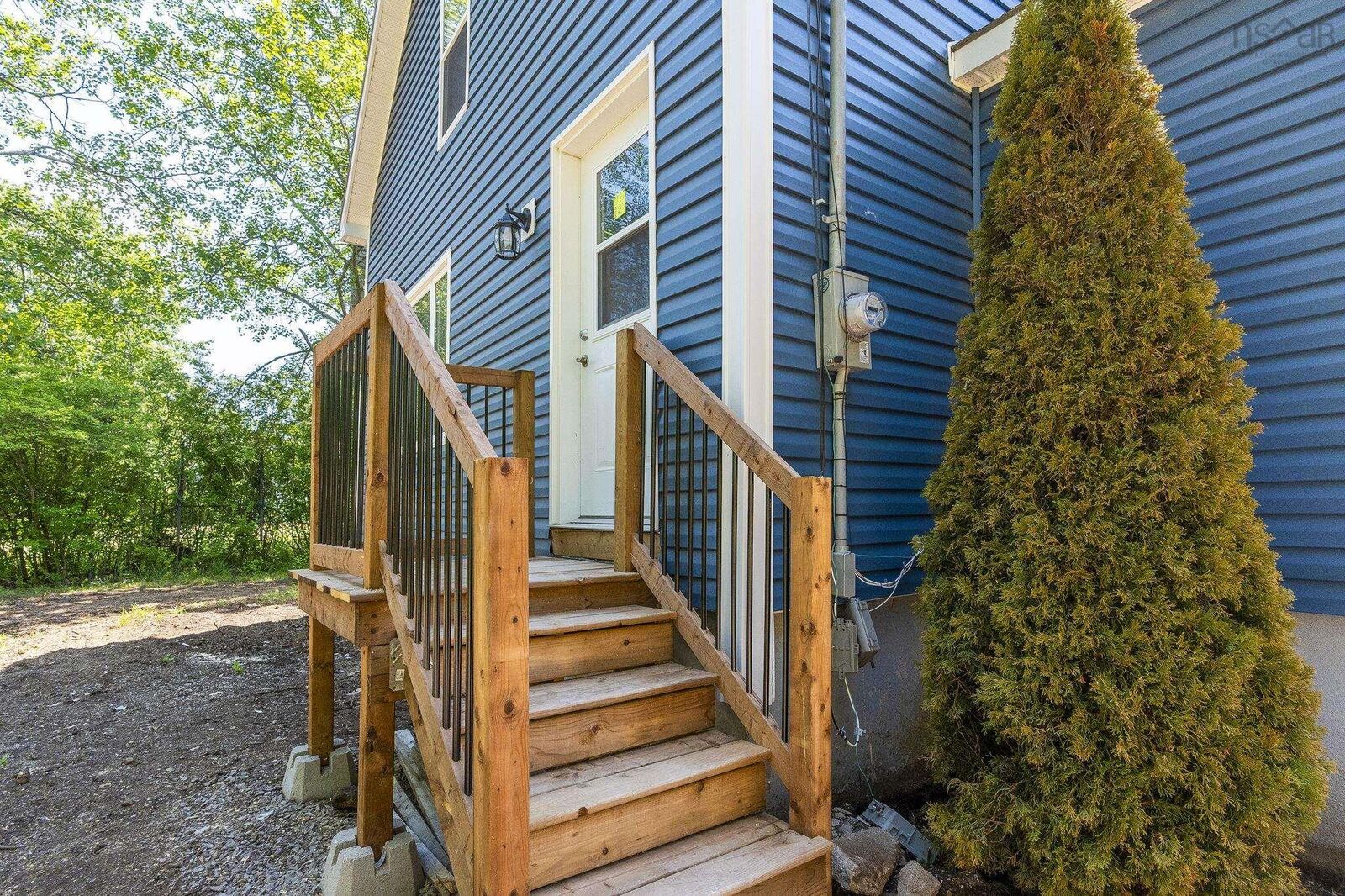 Property Photo:  982 Pickering Lane  NS B0P 1R0 