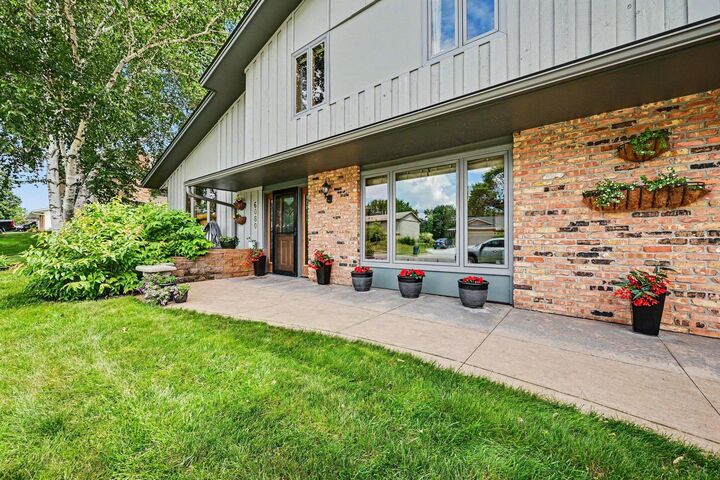 Property Photo:  6080 134th Street W  MN 55124 