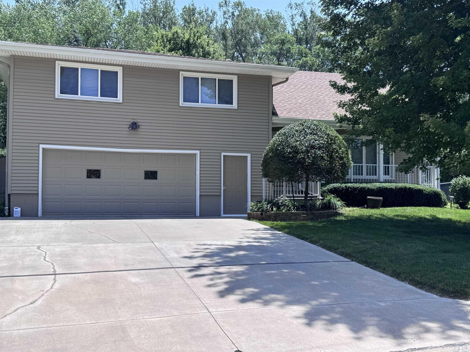 Property Photo:  4700 Chatham Ln  IA 51104 