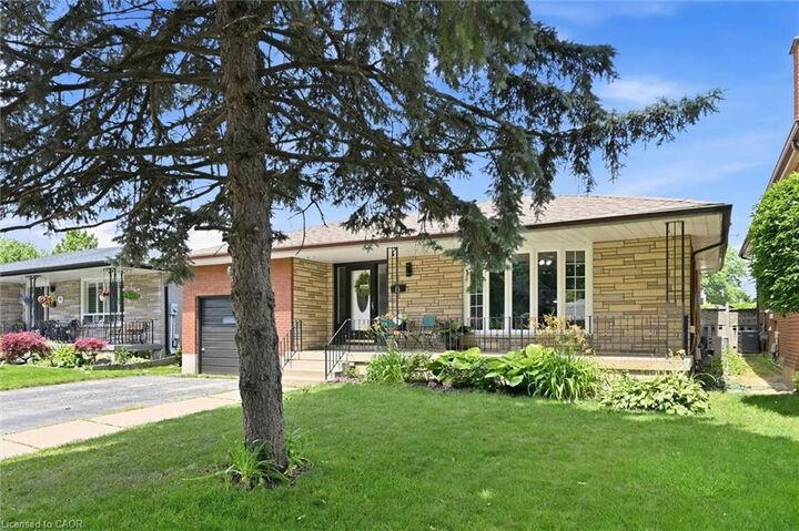 Property Photo:  15 Edgar Drive  ON N3R 6X7 
