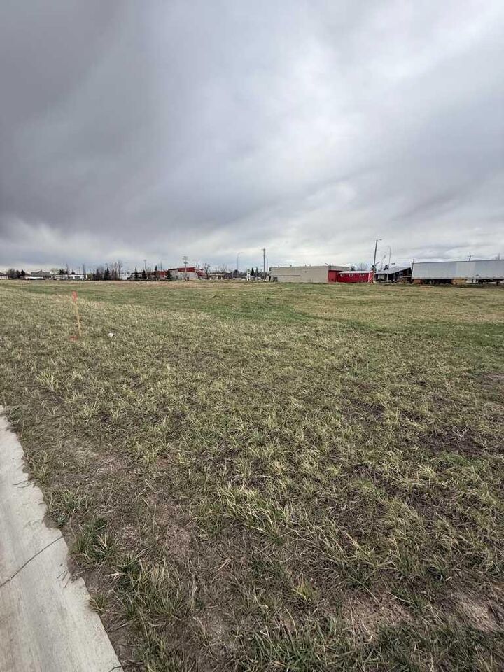 Property Photo: 5421 2nd Street E AB T0L 0T0