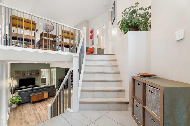 Property Photo:  399 Tuscany Ridge Heights NW  AB T3L 3B6 