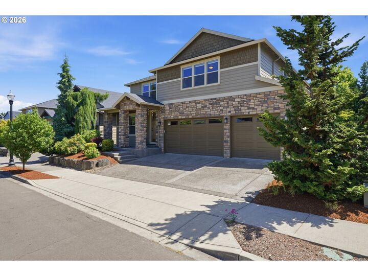 Property Photo: 10507 NW 32nd Dr WA 98685