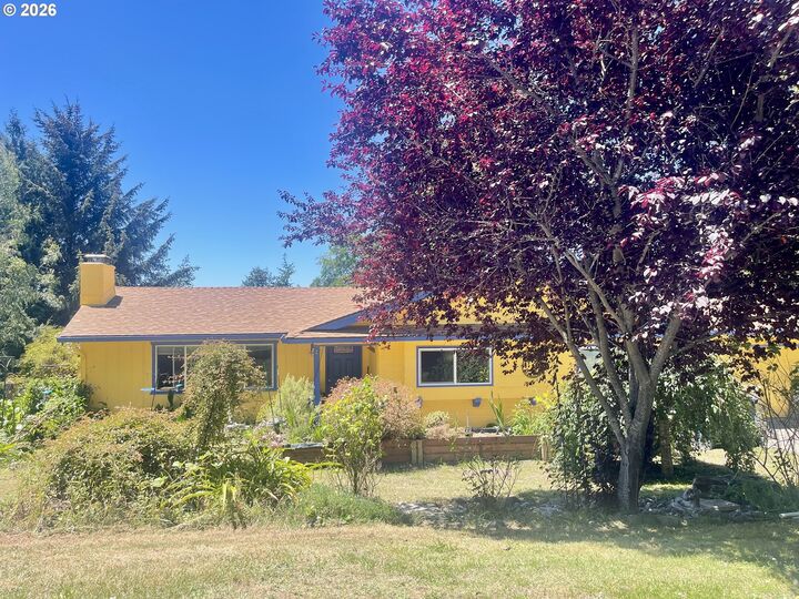 Property Photo:  15780 Pelican Bay Dr  OR 97415 