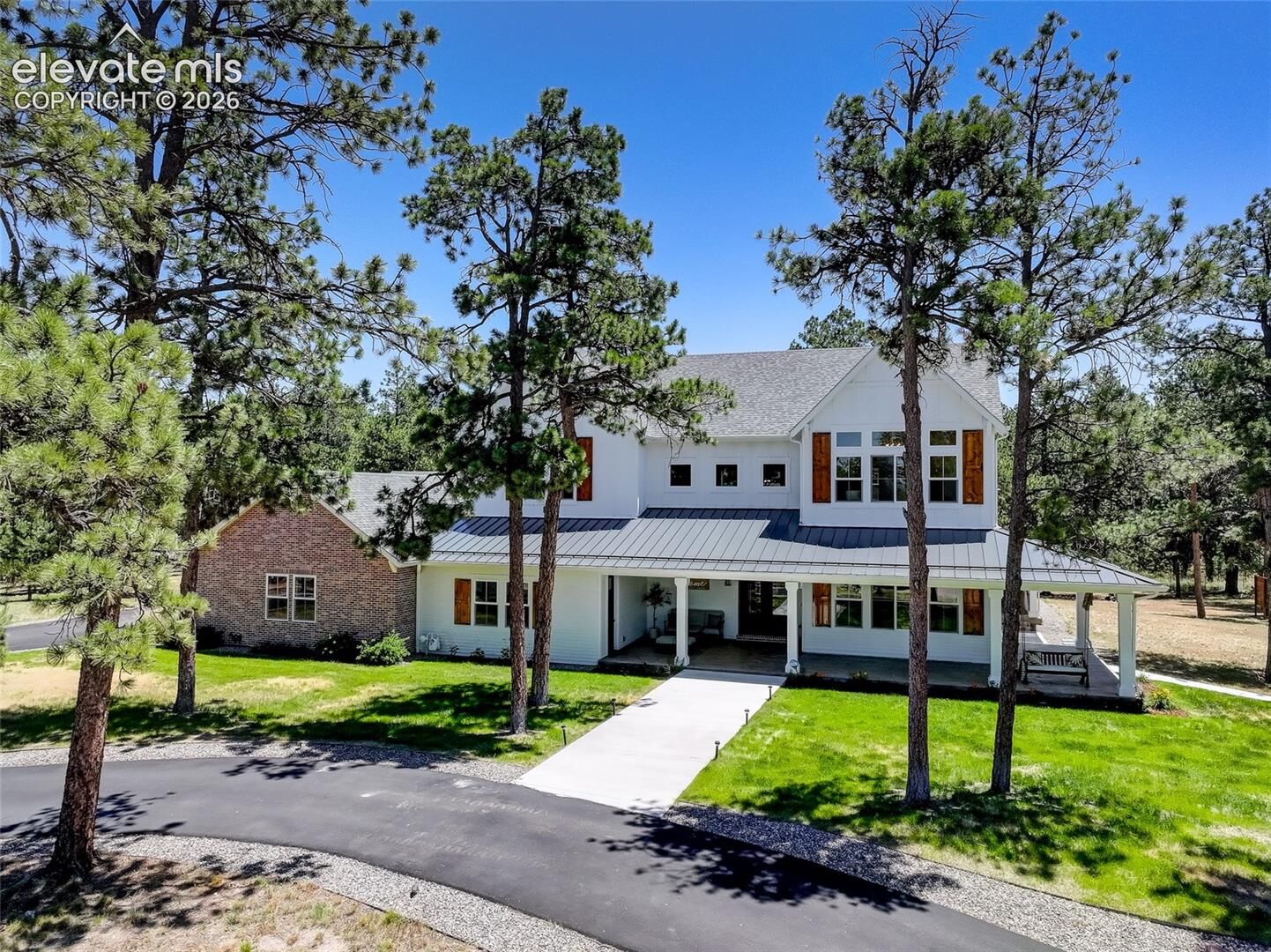Property Photo:  19404 Hilltop Pines Path  CO 80132 