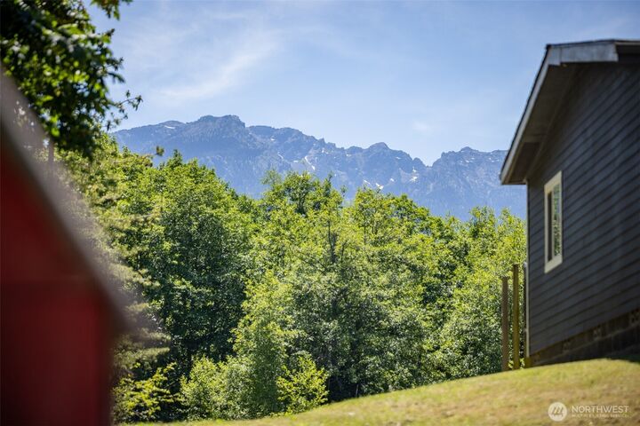Property Photo:  1806  Monroe Road  WA 98362 
