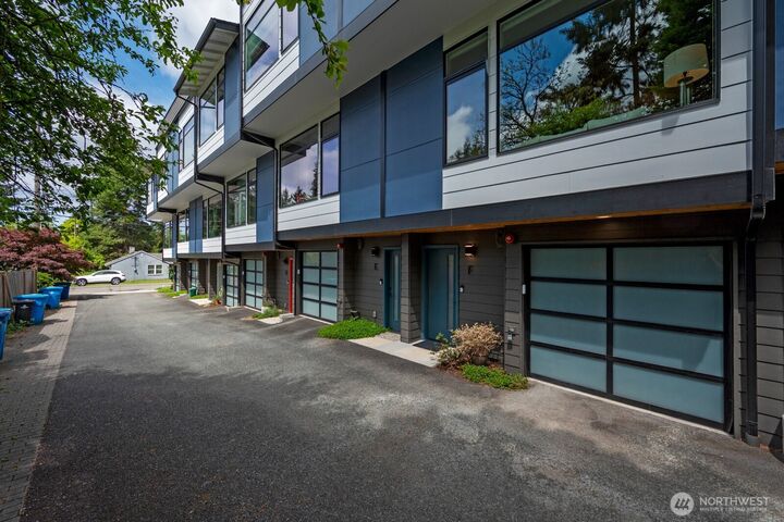 Property Photo: 18028 10th Avenue NE F WA 98155