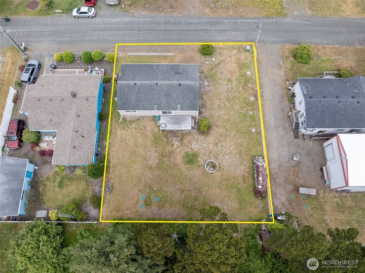 Property Photo:  1412  170 Place  WA 98631 