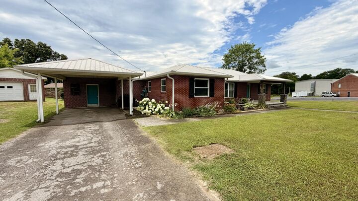 Property Photo: 314 Garrison Road TN 37321