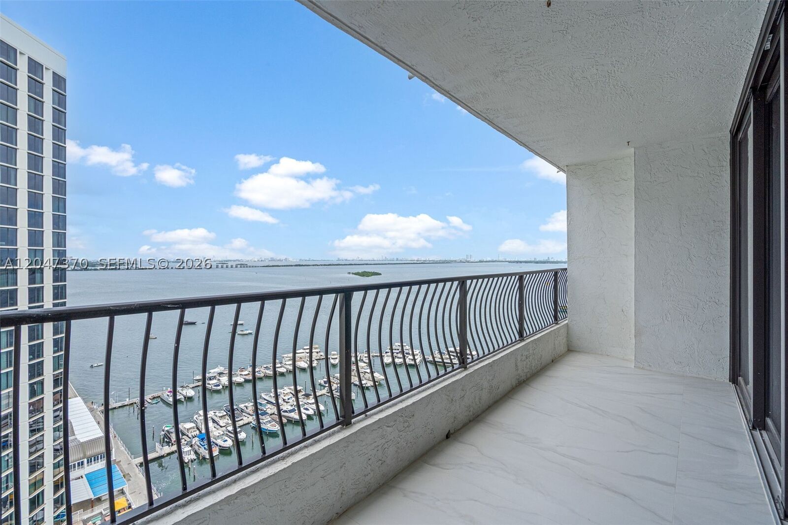 Property Photo: 555 NE 15th St 23D FL 33132