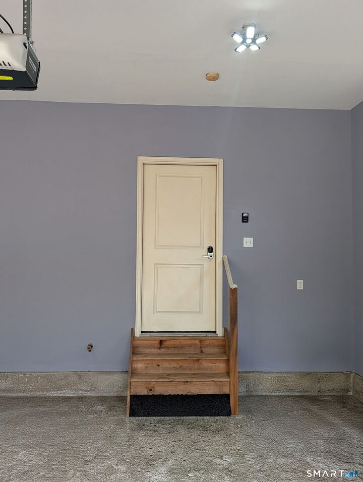 Property Photo: 159 Bradford Walk 159 CT 06053
