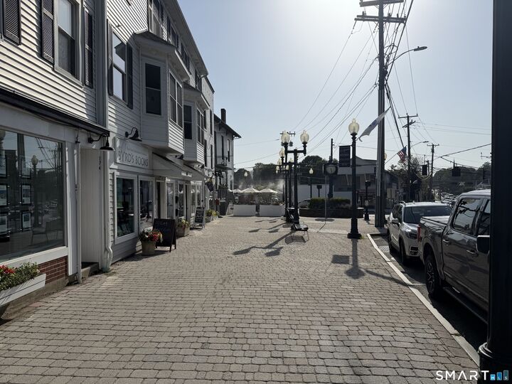 Property Photo:  168A Greenwood Avenue  CT 06801 