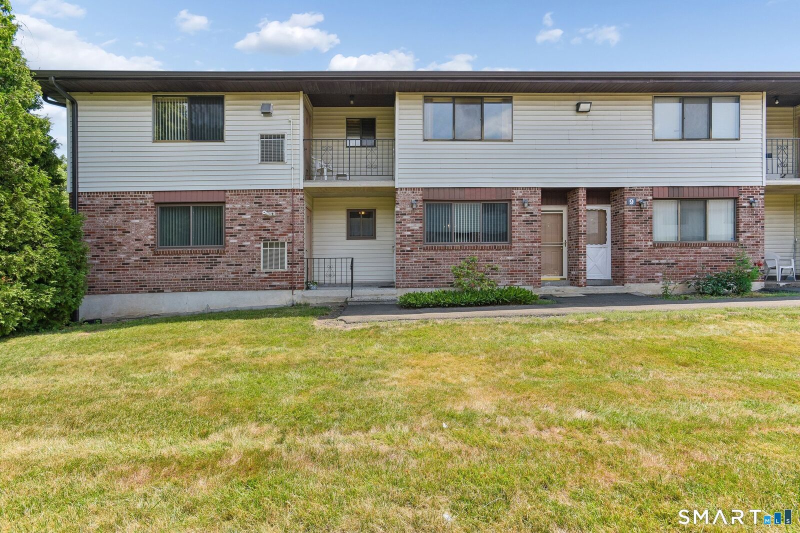 Property Photo:  55 Thompson Street 9A  CT 06513 