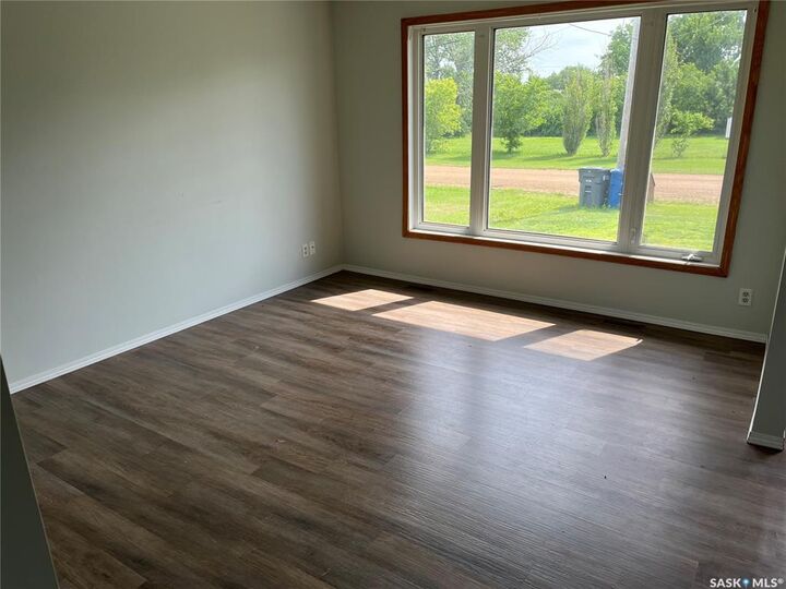 Property Photo: 11 A Avenue SK S0H 4K0