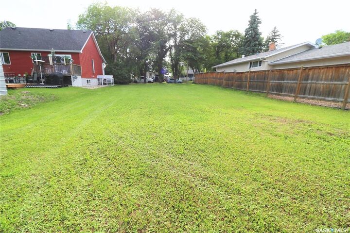 Property Photo:  281 Second Avenue N  SK S3N 1H1 