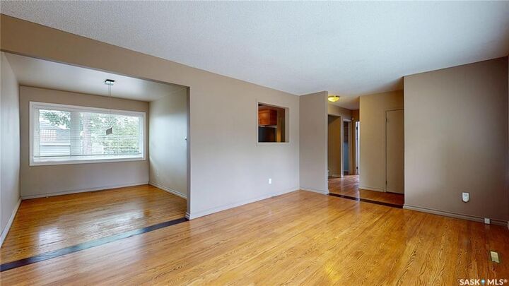 Property Photo:  2604 Edward Street  SK S4S 0M8 