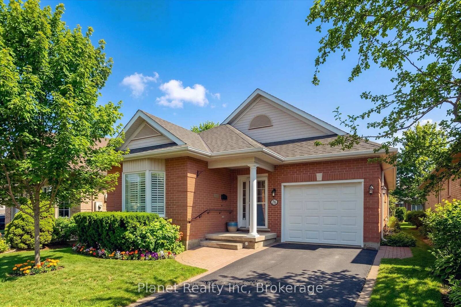 Property Photo:  16 Winterberry Lane  ON N1G 4X7 