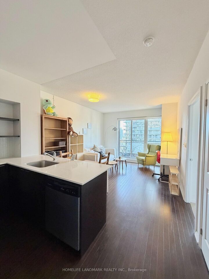 Property Photo: 35 Hayden Street 1405 ON M4Y 3C3
