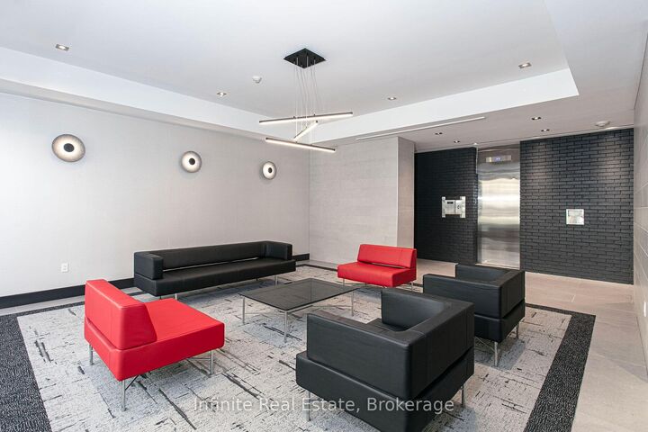 Property Photo:  33 Isabella Street 2812  ON M4Y 2P7 