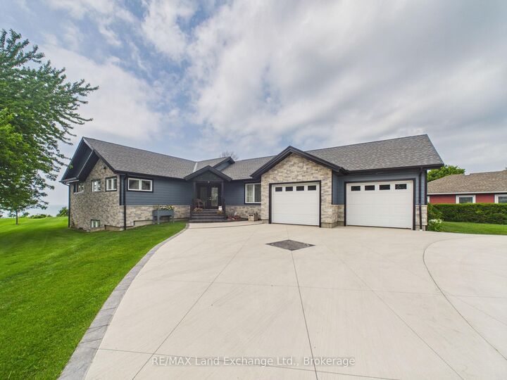 Property Photo:  752 Lake Range Drive  ON N2Z 0B3 
