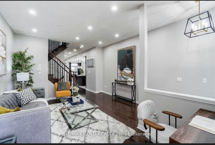 Property Photo:  66 Zelda Road  ON L6R 0B6 