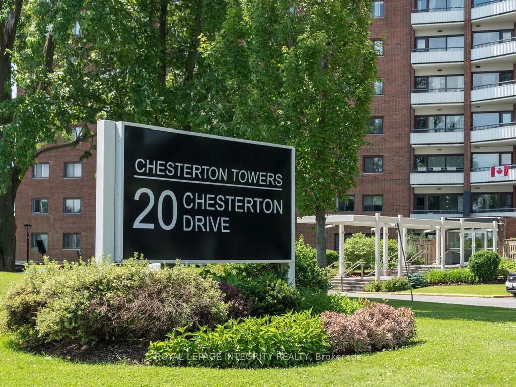 Property Photo: 20 Chesterton Drive 606 ON K2E 6Z7