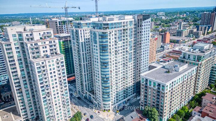 Property Photo:  195 Besserer Street 704  ON K1N 0B6 