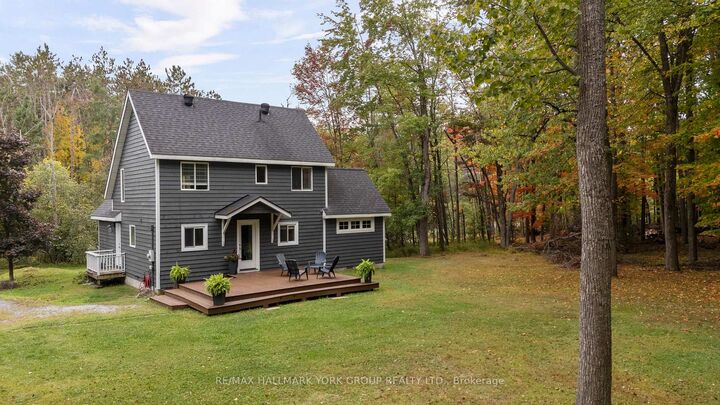 Property Photo:  1628 Muskoka Road N  ON P1P 1R5 