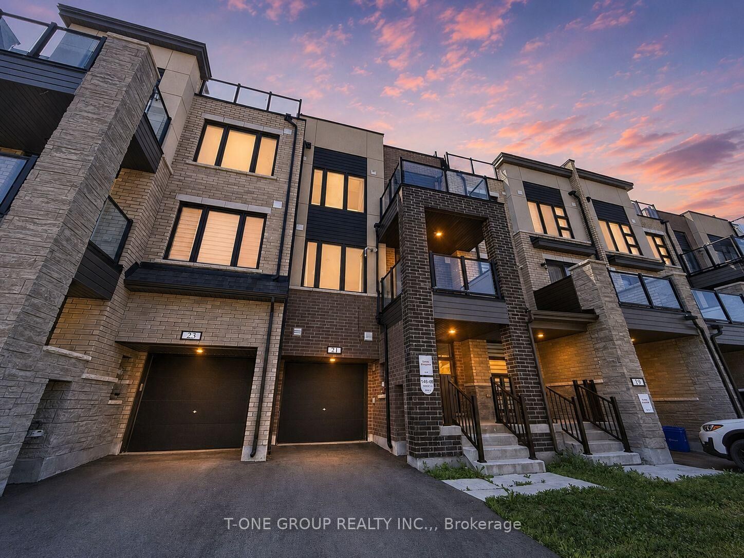Property Photo: 21 Gilbert Wright Avenue ON L6B 1H8