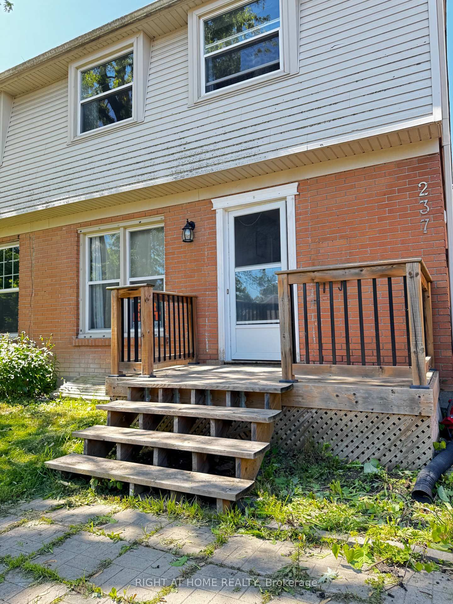 Property Photo: 237 Homestead (Basement ) Crescent ON N6G 2E7