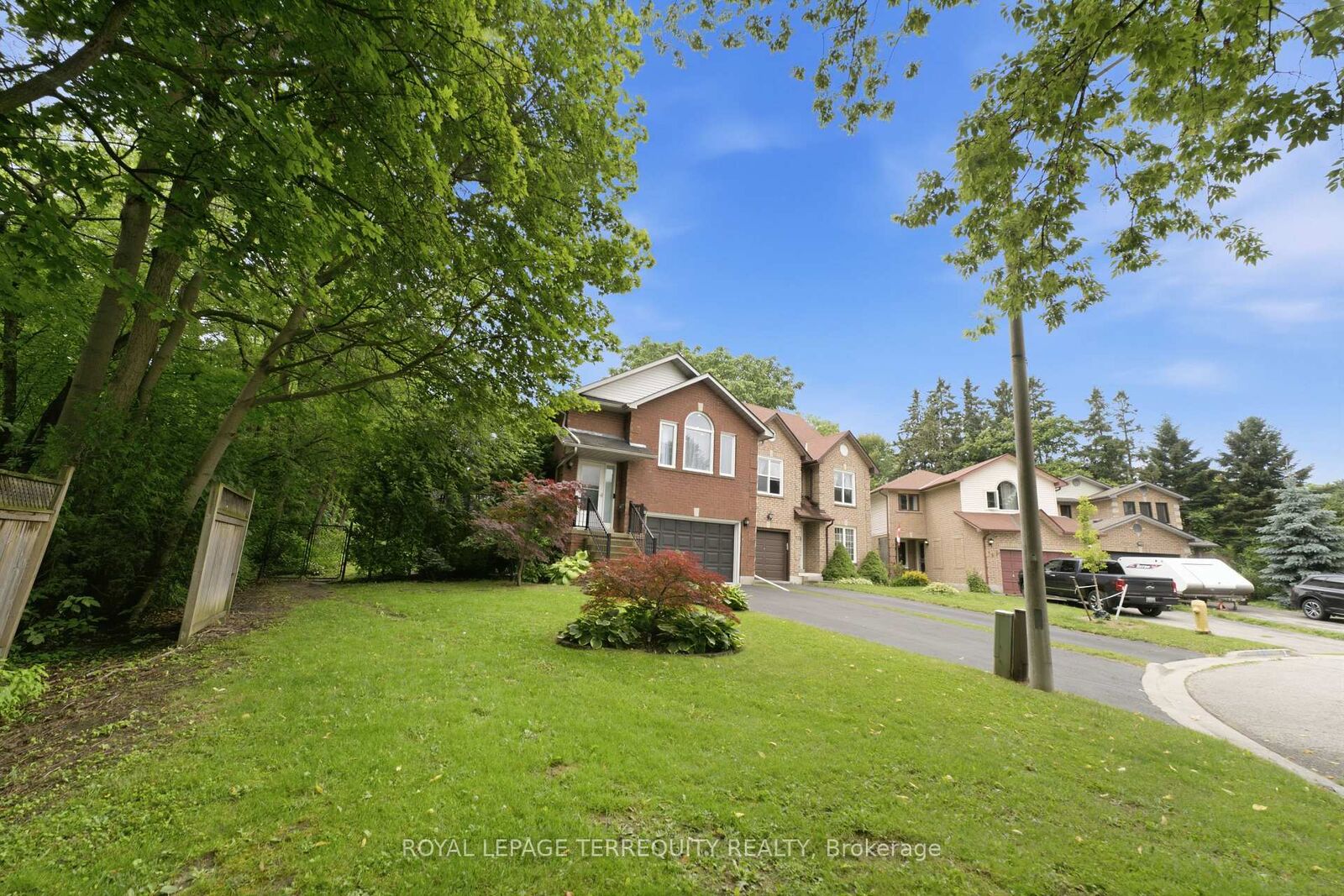 Property Photo: 48 Borland Court ON L1C 4T6