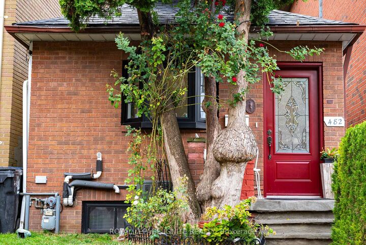 Property Photo:  482 McRoberts Avenue  ON M6E 4R4 