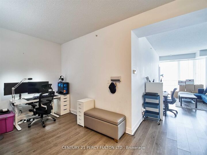 Property Photo:  99 The Donway West N/A 601  ON M3C 0G1 
