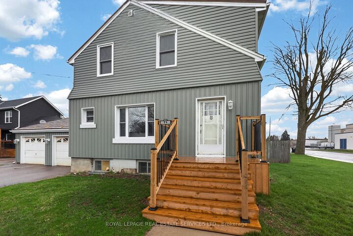 Property Photo:  71 Centre Street S  ON L9R 1J4 
