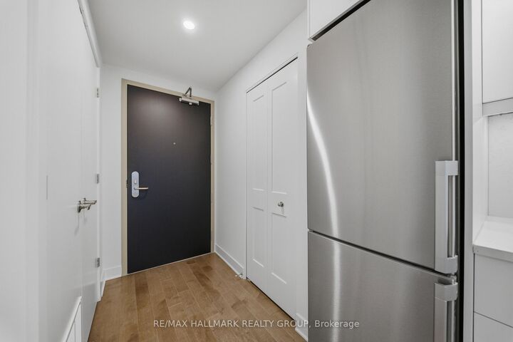 Property Photo:  180 George Street 308  ON K1N 0G8 