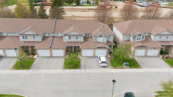 Property Photo: 210 Dawn Avenue 35 ON N1G 5L5