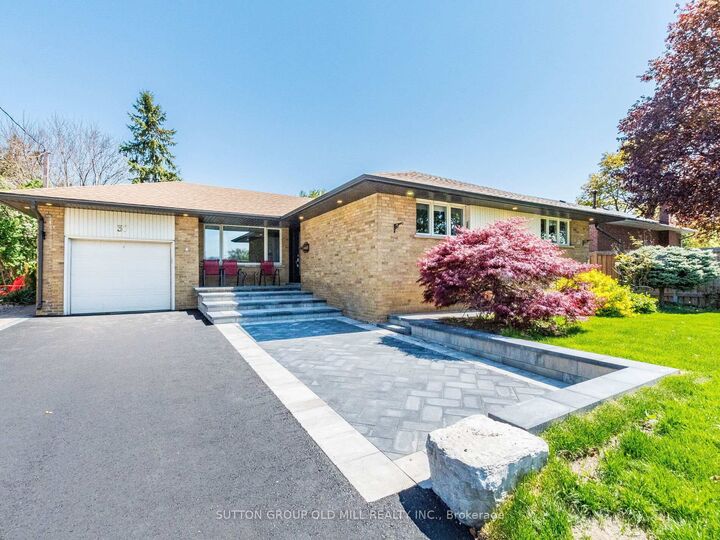 37 Suburban Drive — photo 1