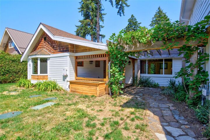 Property Photo:  1162 Booth Rd SW  BC V9M 4B4 