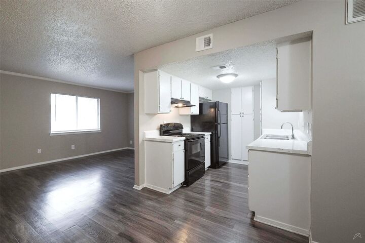 Property Photo:  8100 N Mopac Expressway 06-131  TX 78759 