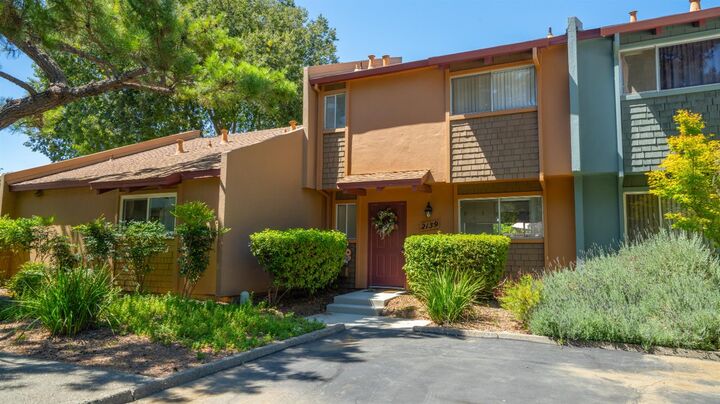 Property Photo:  2139 Bella Casa Street  CA 95616 