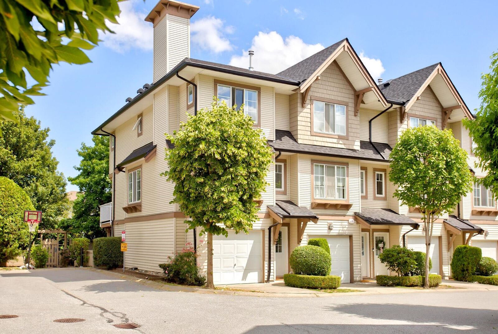 Property Photo: 20560 66 Avenue 61 BC V2Y 2Y8