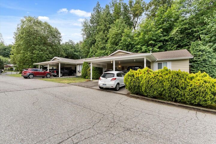 Property Photo:  3350 Elmwood Drive 19  BC V2S 6B2 