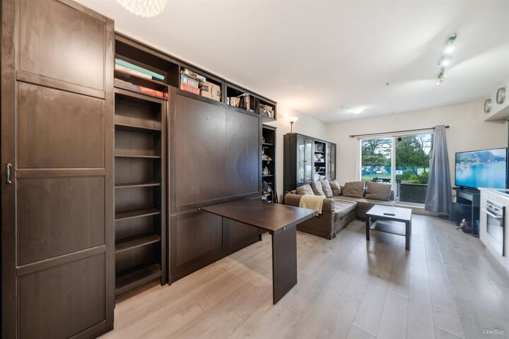 Property Photo: 13678 Grosvenor Road 101 BC V3R 5E2