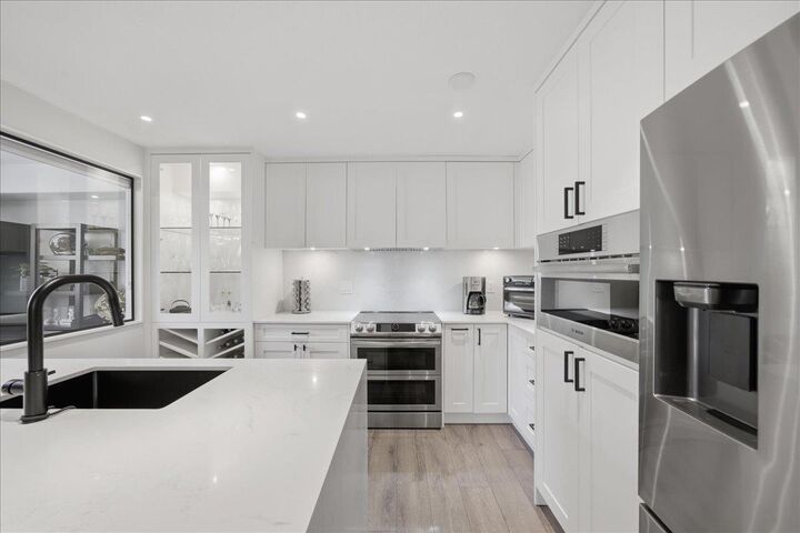 1100 56 Street 109S — photo 1